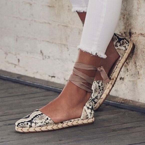Vince Camuto Shoes - Vince Camuto Jeliany Espadrille Flat Taupe/ Crepe Leather Upper Snake Print 7.5